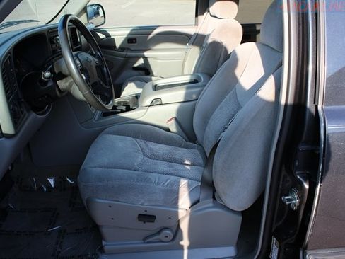 Used 2004 Chevrolet Tahoe LS w/ Preferred Equipment Group image 10