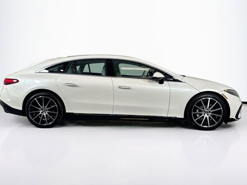 Used 2022 Mercedes-Benz EQS 580 EQS 580 4MATIC Sedan image 4