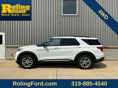 Used 2021 Ford Explorer XLT w/ Equipment Group 202A AWD/4WD image 2
