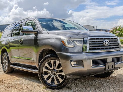 Used 2018 Toyota Sequoia Limited w/ Safety & Convenience Package RWD image 7