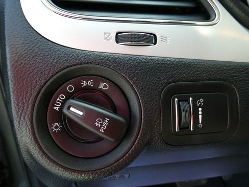 Used 2019 Dodge Journey SE w/ Premium Group FWD image 27