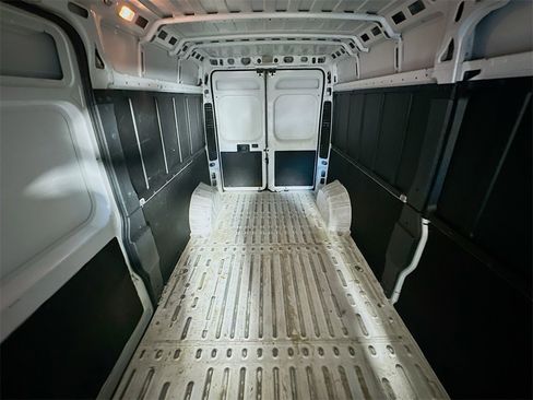 Used 2023 RAM ProMaster 2500 image 13