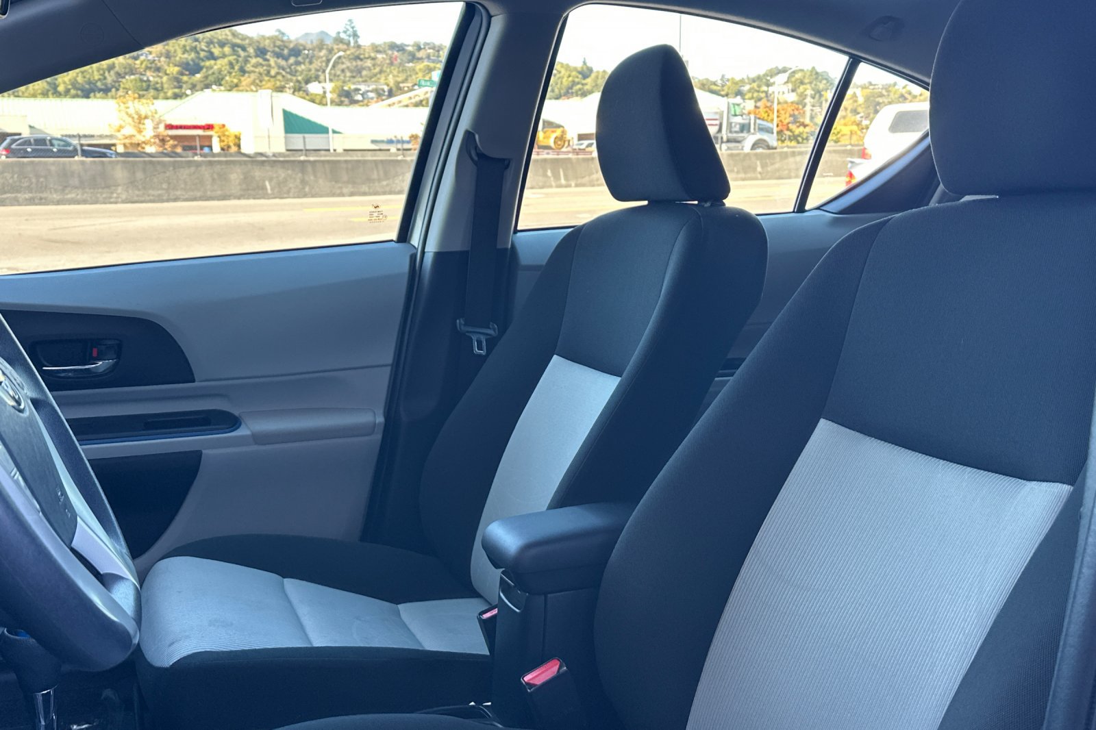 Used 2012 Toyota Prius C Three FWD image 5