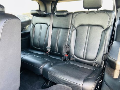 Used 2023 Jeep Wagoneer Series II image 30