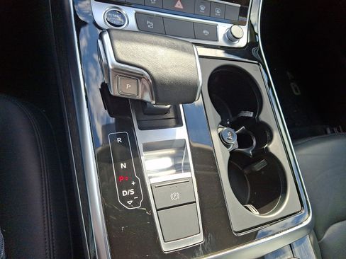 Used 2022 Audi Q7 3.0T Premium Plus image 22