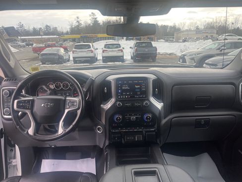 Used 2021 Chevrolet Silverado 1500 LT Trail Boss w/ Convenience Package II image 21