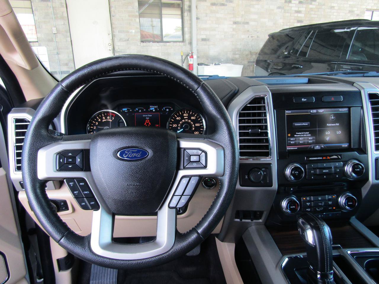 Used 2015 Ford F150 Lariat w/ Equipment Group 502A Luxury RWD image 16