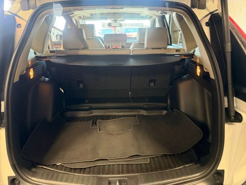 Used 2022 Honda CR-V EX-L image 19