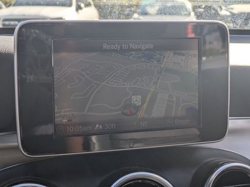 Used 2019 Mercedes-Benz GLC 300 4MATIC image 15