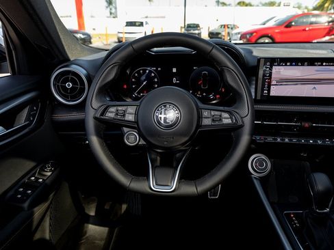 New 2025 Alfa Romeo Tonale w/ Premium Package image 23