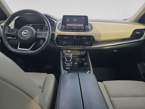 Used 2021 Nissan Rogue SV w/ Premium Package image 12