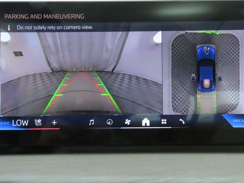 Used 2026 BMW 430i Coupe w/ Parking Assistance Package image 17