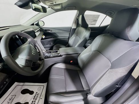 New 2026 Toyota Camry XLE AWD/4WD image 17
