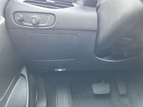 Used 2024 Chevrolet Malibu LT image 18