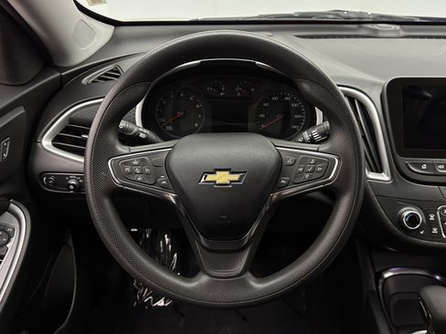 Used 2023 Chevrolet Malibu LT FWD image 26