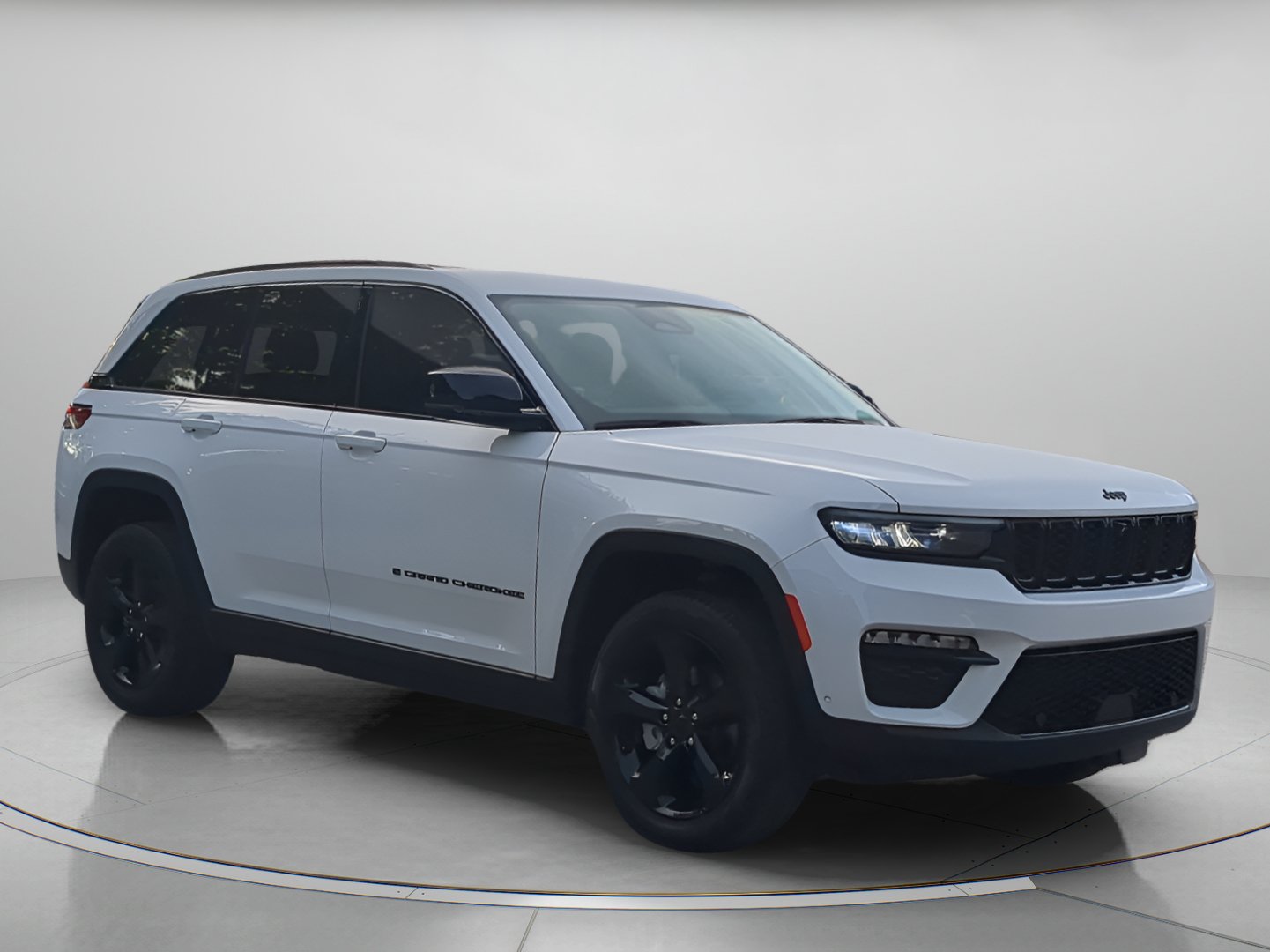 Used 2023 Jeep Grand Cherokee Limited w/ Luxury Tech Group II AWD/4WD image 38