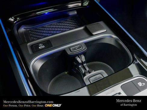New 2026 Mercedes-Benz GLB 250 4MATIC image 32