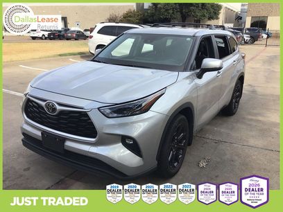 Used 2023 Toyota Highlander LE