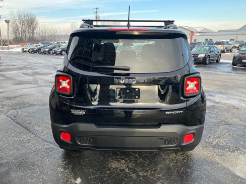 Used 2017 Jeep Renegade Sport w/ Power & Air Group image 4