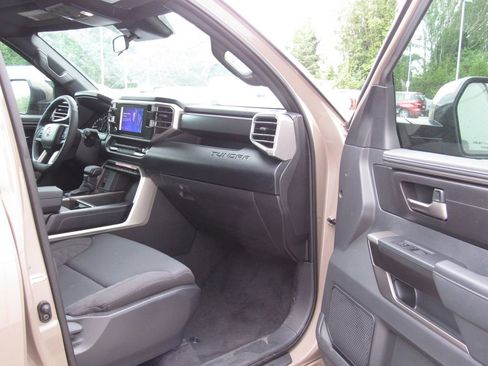 Certified 2026 Toyota Tundra SR5 w/ TRD Off-Road Package AWD/4WD image 20