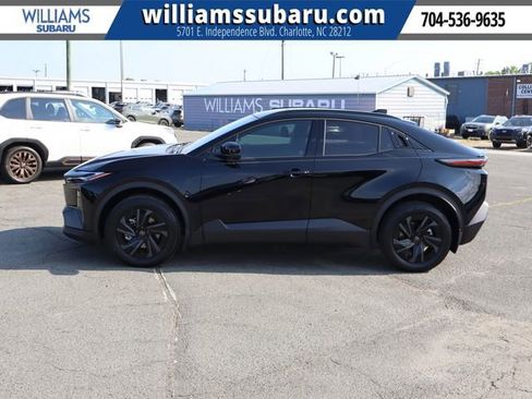 Used 2026 Toyota C-HR w/ Cold Weather Package AWD/4WD image 5