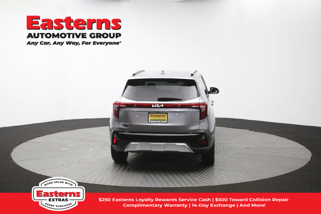 Used 2024 Kia Seltos EX AWD/4WD image 40