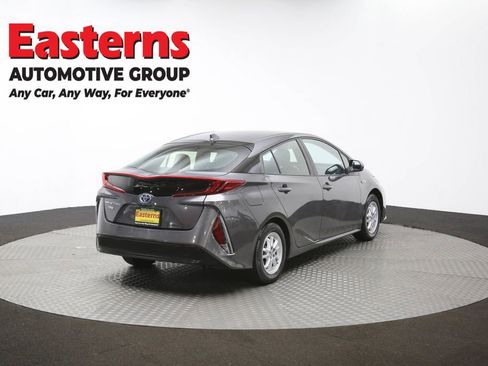 Used 2022 Toyota Prius Prime LE FWD image 38