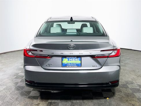 New 2026 Toyota Camry XLE image 7