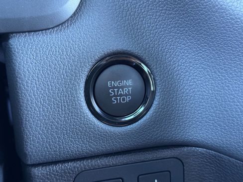 Used 2025 Toyota Tundra Limited image 22