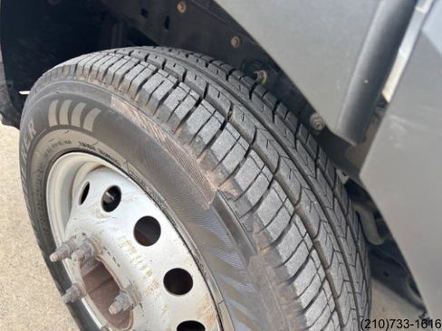 Used 2022 Ford Transit 350 DRW image 32