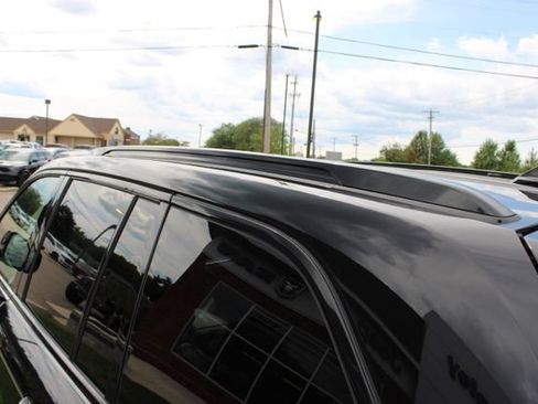 Used 2025 Jeep Grand Cherokee Summit w/ Obsidian Package AWD/4WD image 31