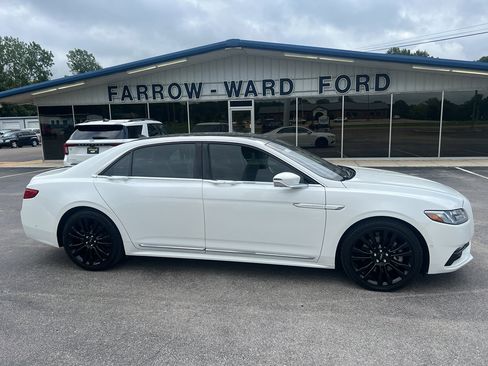 Used 2020 Lincoln Continental Reserve image 1
