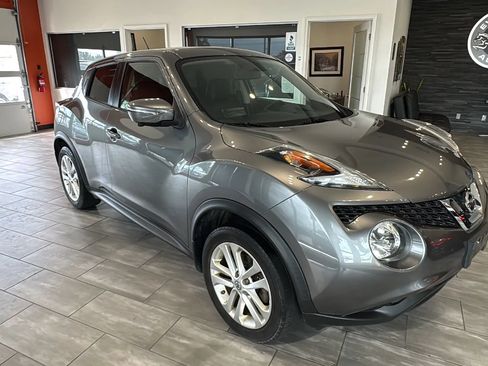 Used 2016 Nissan Juke SL AWD/4WD image 5