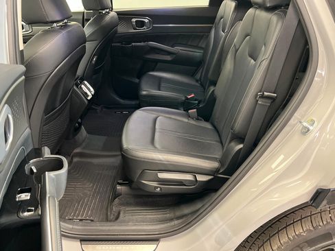 Used 2022 Kia Sorento SX AWD/4WD image 22