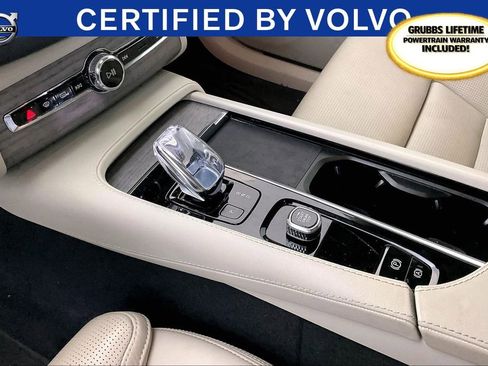 Used 2022 Volvo XC90 T8 Inscription w/ Lounge Package image 18