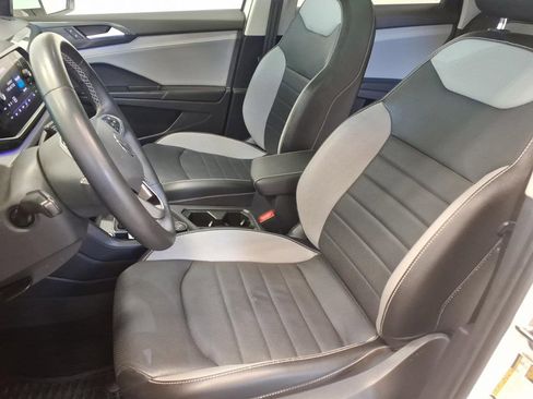 Used 2022 Volkswagen Taos SEL AWD/4WD image 17