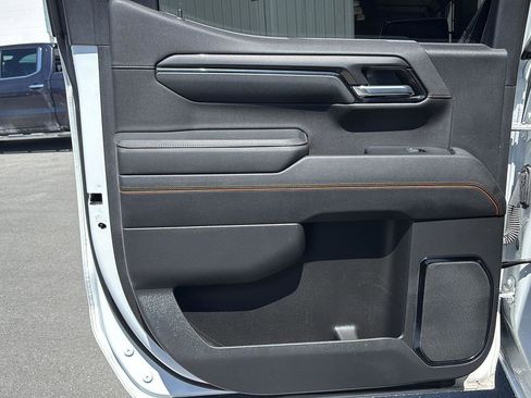 Used 2023 GMC Sierra 1500 AT4 w/ AT4 Premium Package image 19