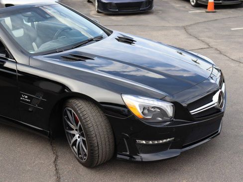 Used 2015 Mercedes-Benz SL 63 AMG image 10