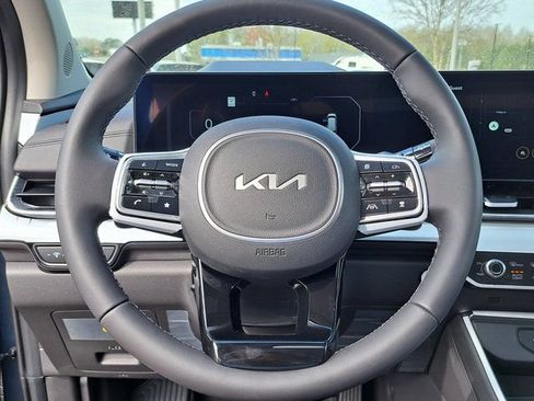 New 2026 Kia Carnival SX Prestige FWD image 9
