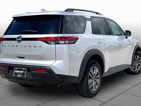 Certified 2024 Nissan Pathfinder SV FWD image 13