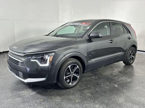 Used 2025 Kia Niro LX FWD image 4