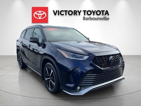 Used 2022 Toyota Highlander XSE image 3