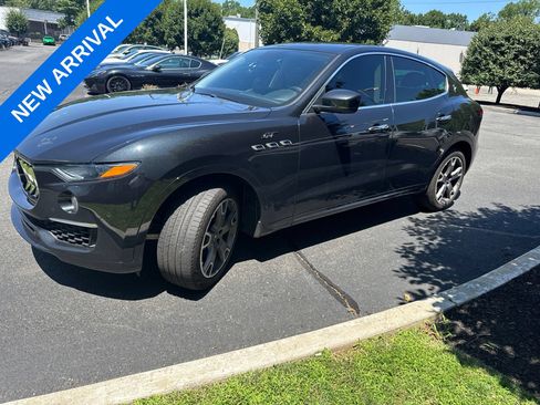 Used 2022 Maserati Levante GT AWD/4WD image 5