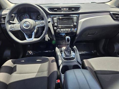 Used 2020 Nissan Rogue Sport S FWD image 15