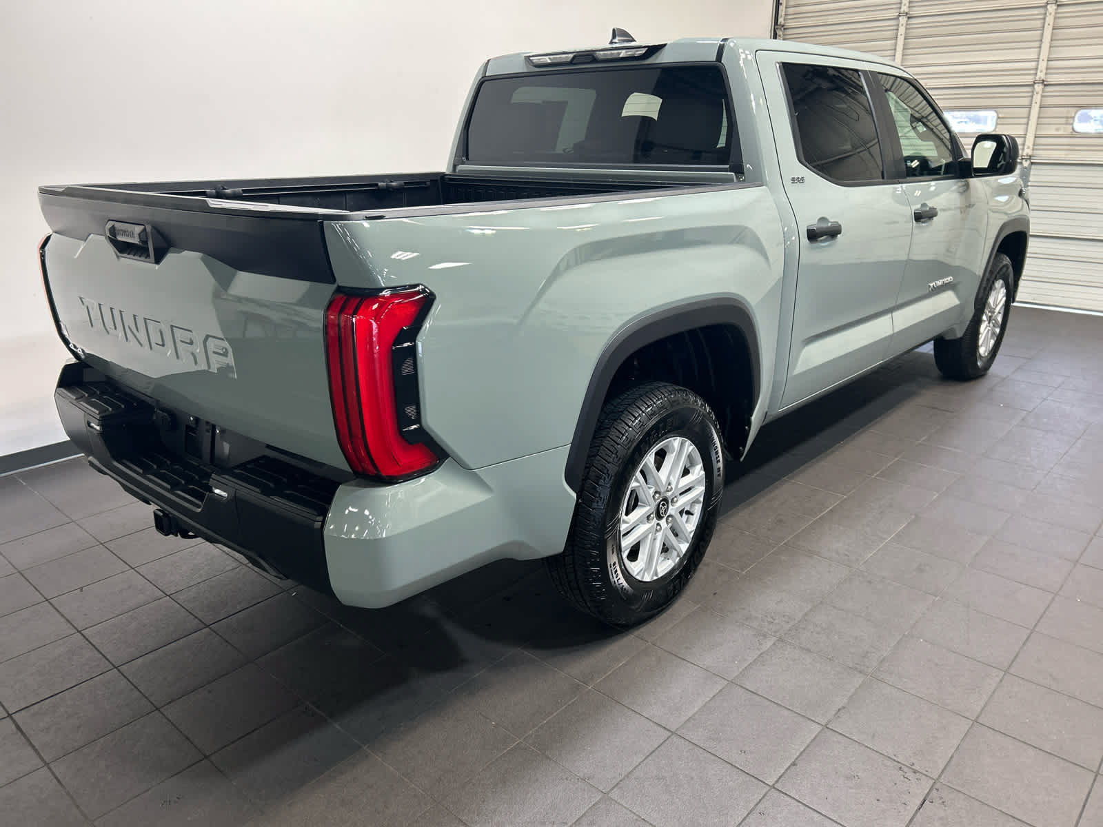 Used 2025 Toyota Tundra SR5 AWD/4WD image 3