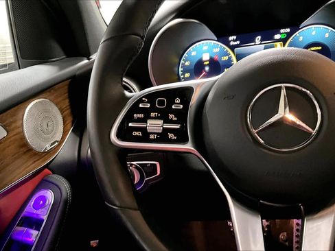 Used 2021 Mercedes-Benz GLC 300 4MATIC image 24