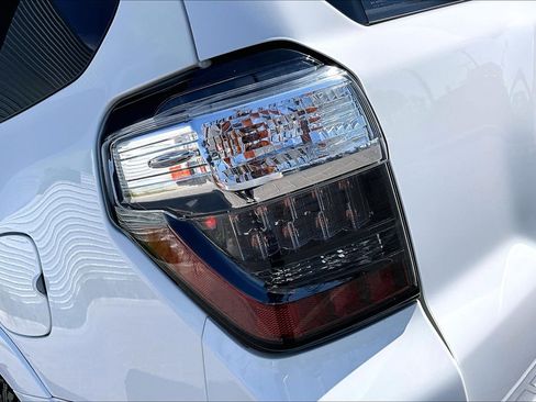 Used 2021 Toyota 4Runner TRD Off-Road Premium w/ Moonroof Package image 29