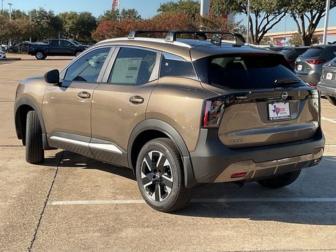New 2026 Nissan Kicks SV image 7