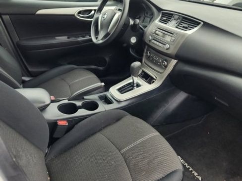 Used 2014 Nissan Sentra S image 8