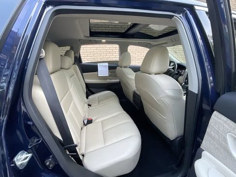Used 2023 Nissan Murano SL w/ SL Moonroof Package AWD/4WD image 11